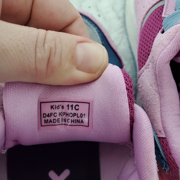 kizik kids shoes Girl Size 11 Pink Purple Sneakers - Picture 5 of 5